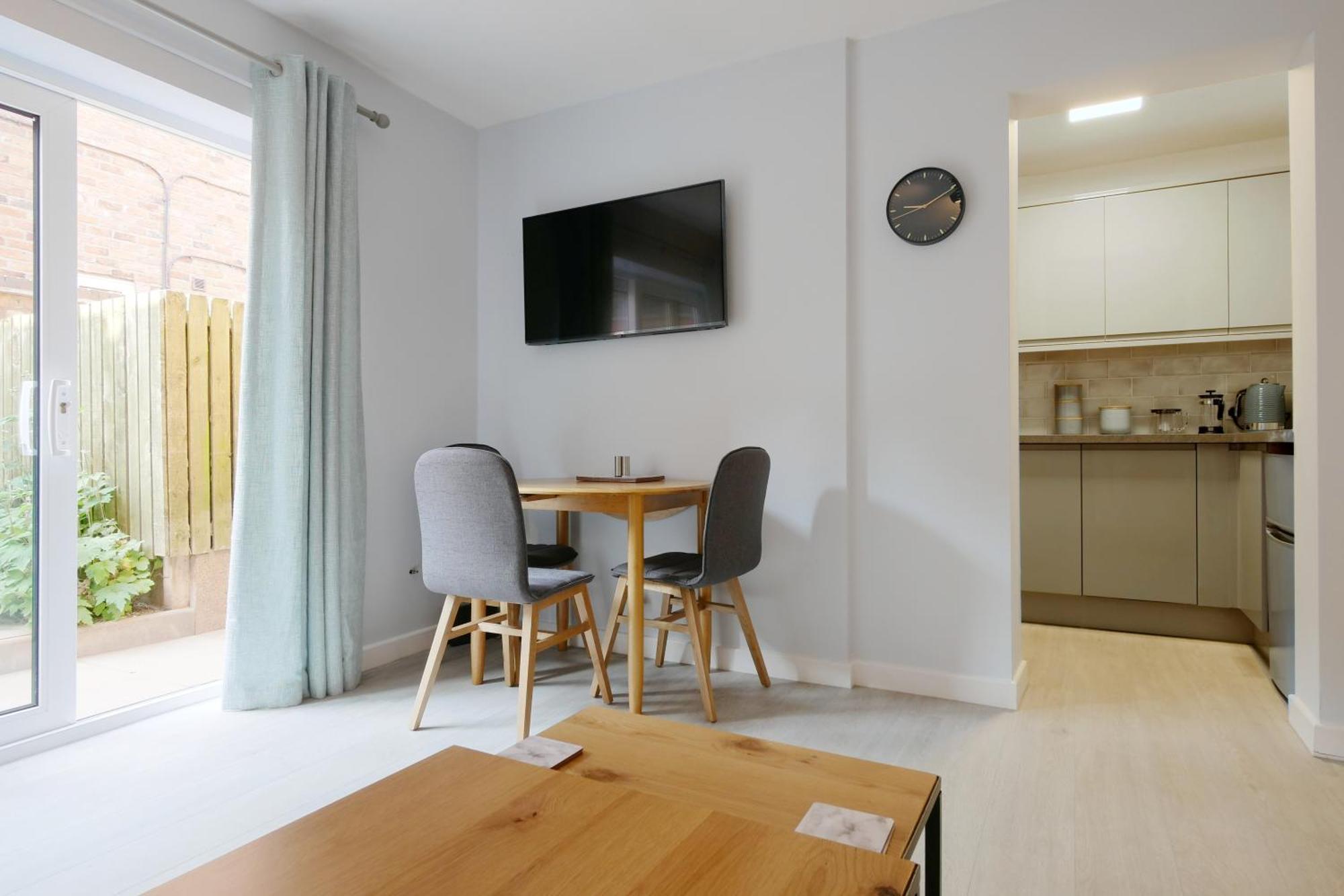 Crewe Short Lets 1 Victoria Court, Crewe Apartman Kültér fotó